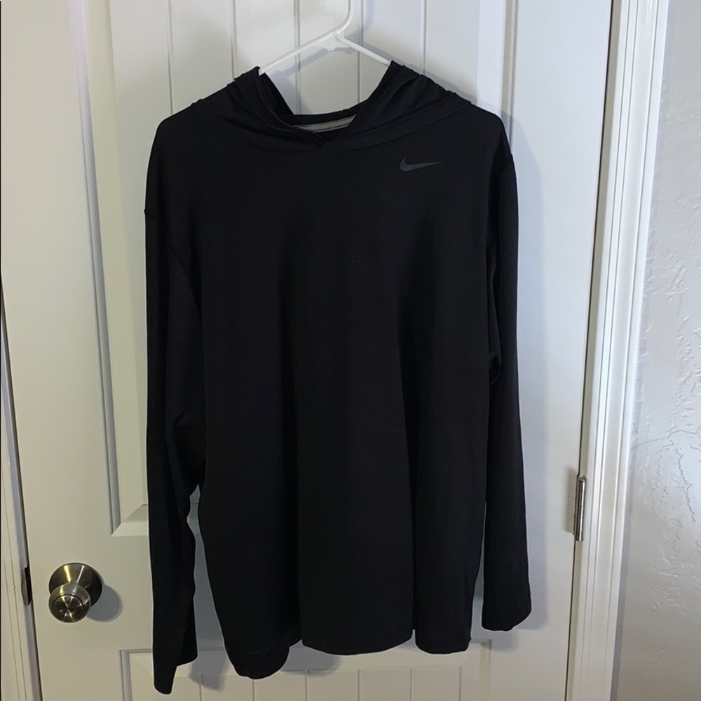 Nike DRI-FIT Hooded lightweight pullover